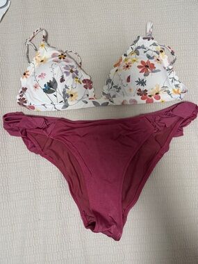 Floral White Scalloped Edge Triangle Bikini Top + 3 Options of Bottoms